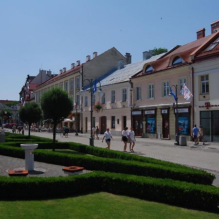 Hostel Promenada Rzeszów Extérieur photo