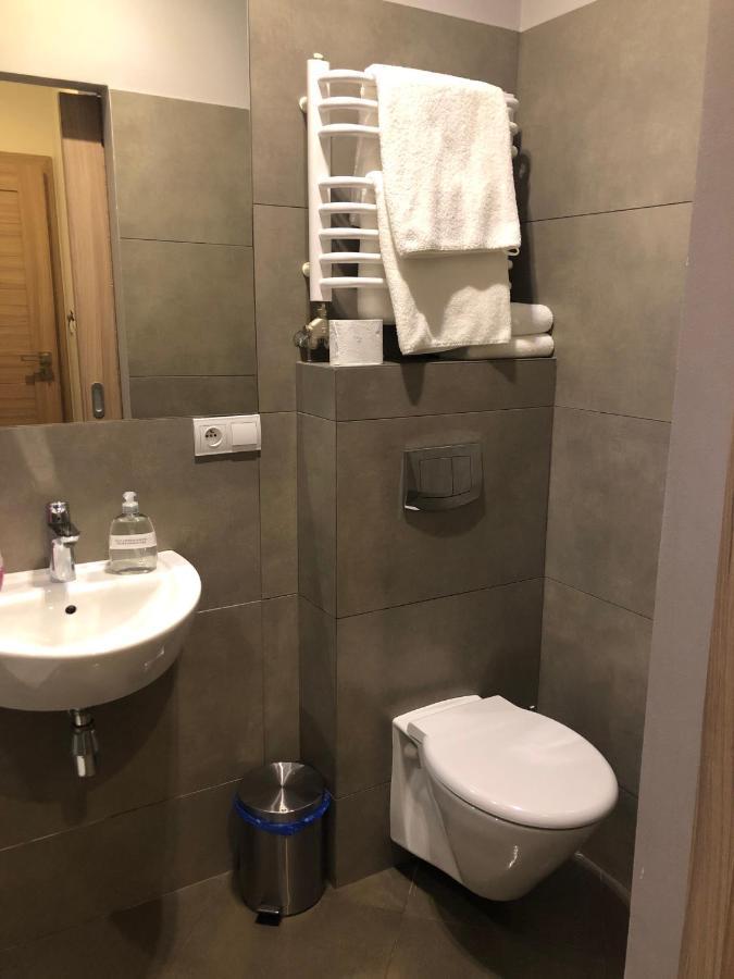 Hostel Promenada Rzeszów Extérieur photo