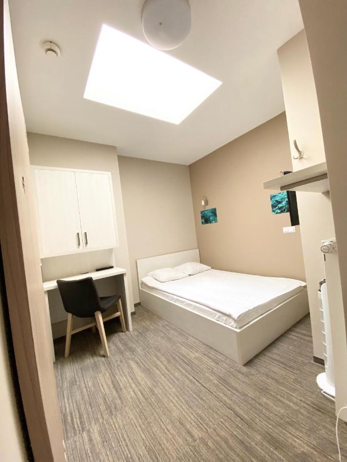 Hostel Promenada Rzeszów Extérieur photo