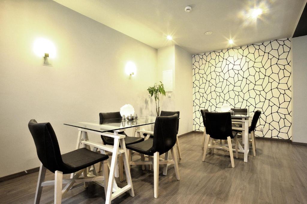 Hostel Promenada Rzeszów Extérieur photo